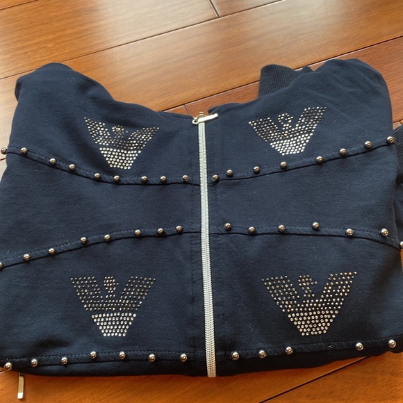 Emporio Armani Ladies fully zip up size small - Picture 4 of 4